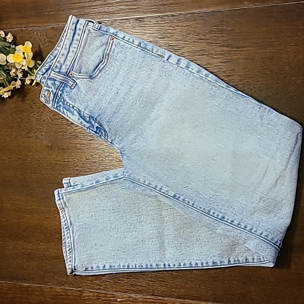 Old Navy Loose Blue Denim Jeans - Size 2